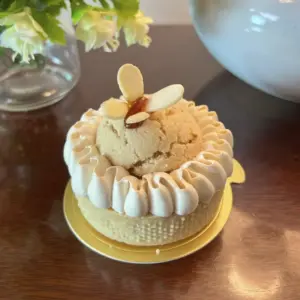 Choux Caramel 5 PCS